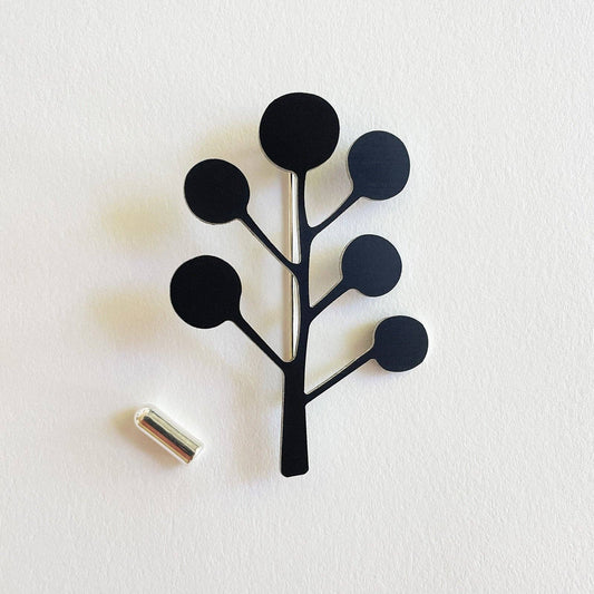 KELP PIN | BLACK | TOM PIGEON