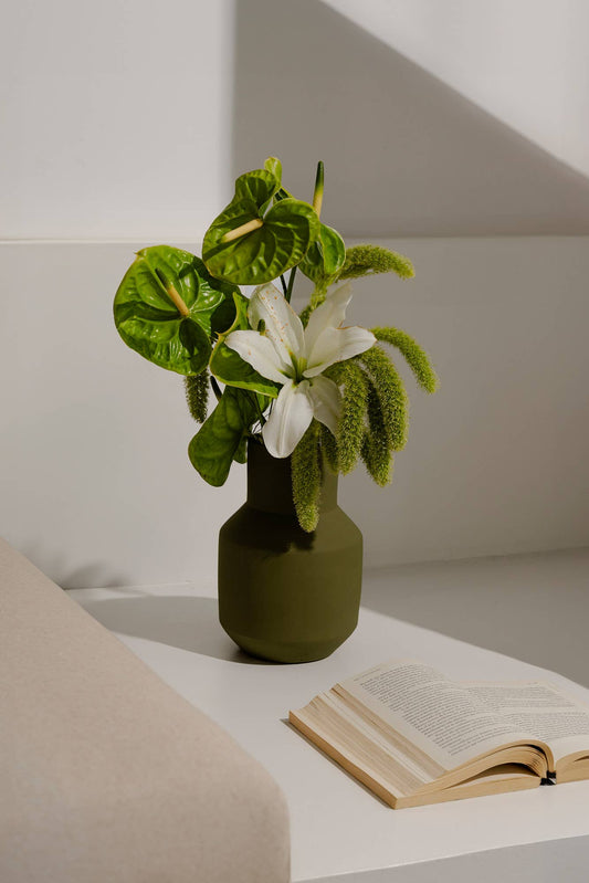 o cactuu - Sado Vase - Olive Green - Ceramic Perfect for dried flowers