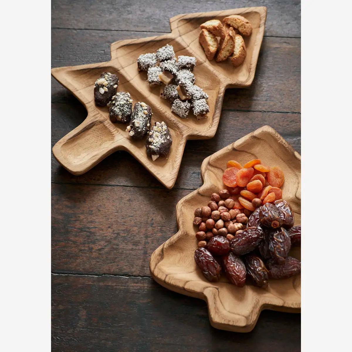 WOODEN CHRISTMAS TREE TRAY | NATURAL | MADAM STOLTZ