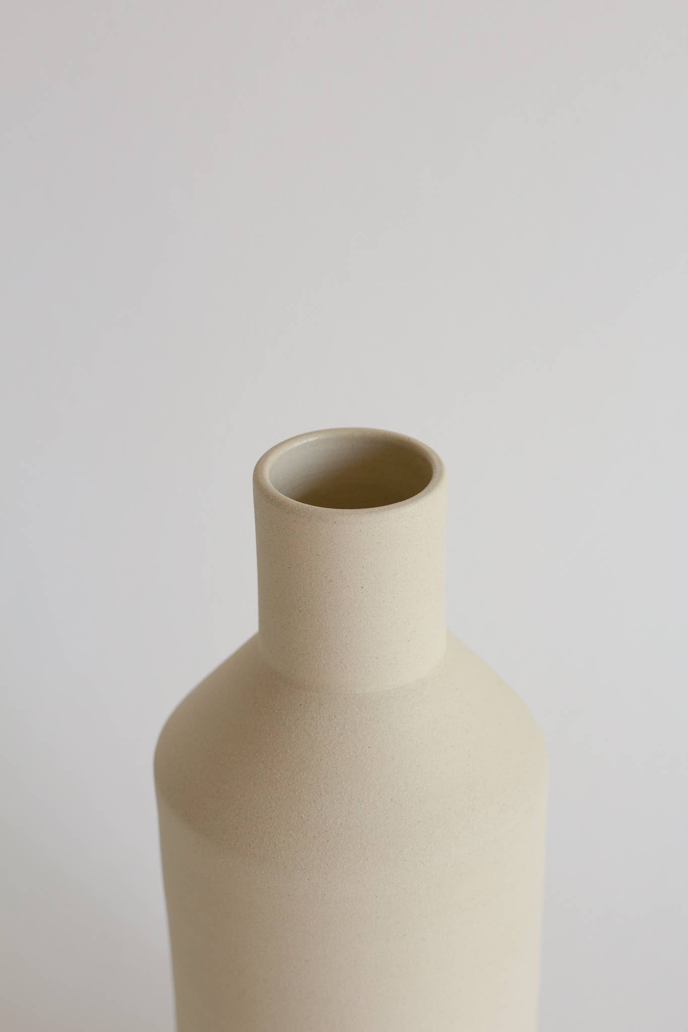 HANDMADE STONEWARE VASE | NATURAL | LARGE | O CACTUU