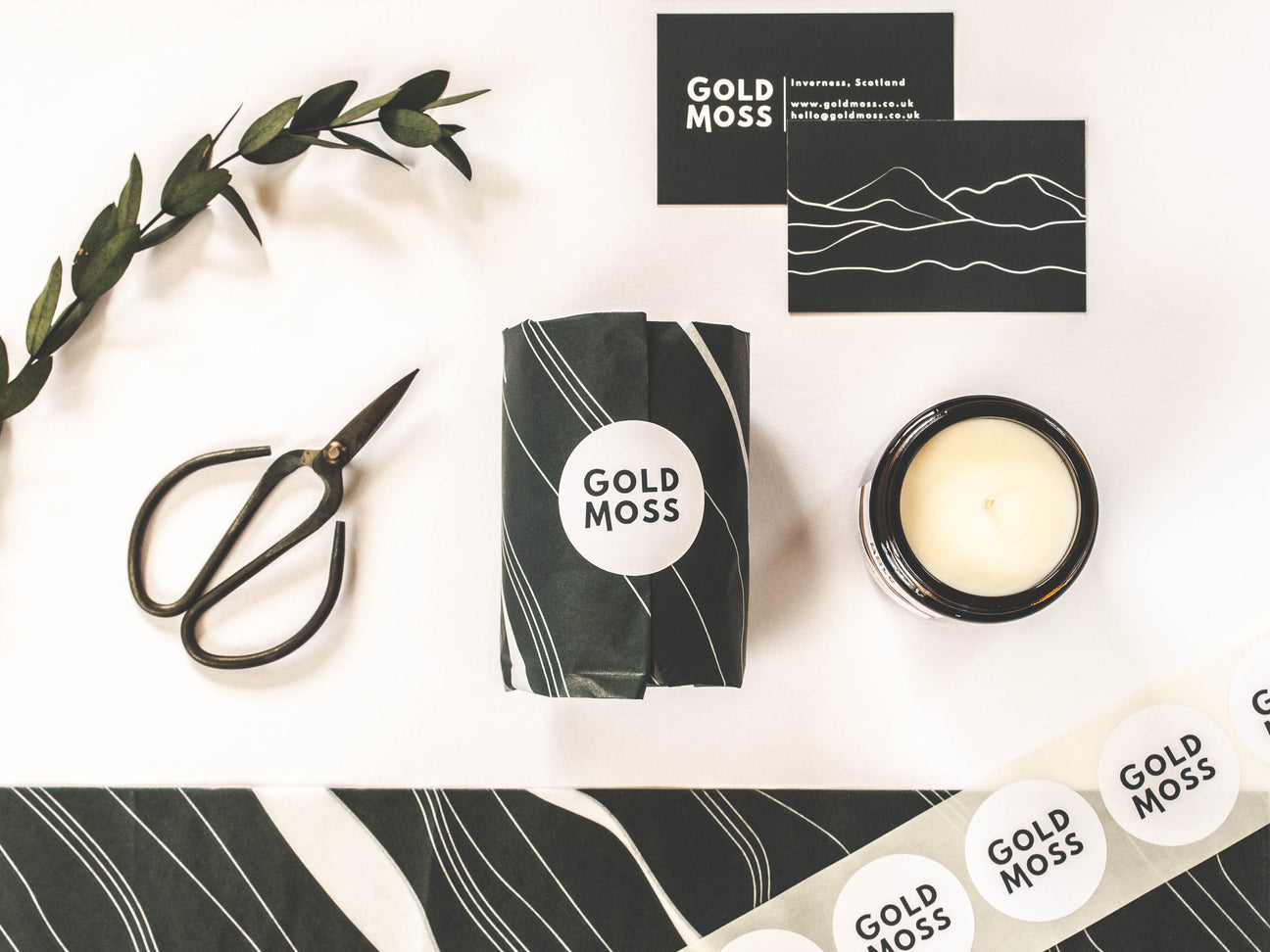 HIDDEN LOCH |SOY WAX CANDLE | GOLD MOSS CANDLES