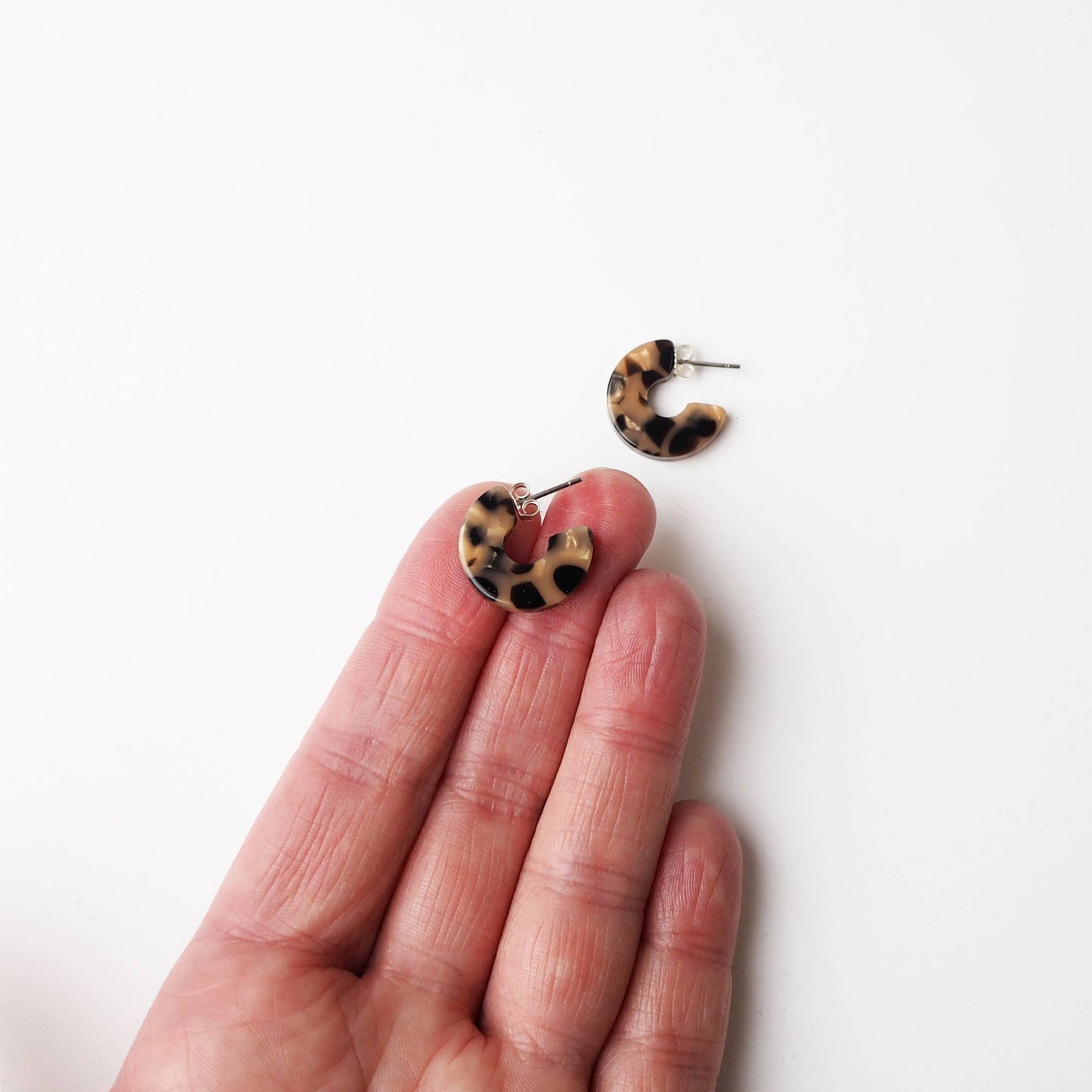 Custom Made - Karamell Super Mini Hoop Earrings