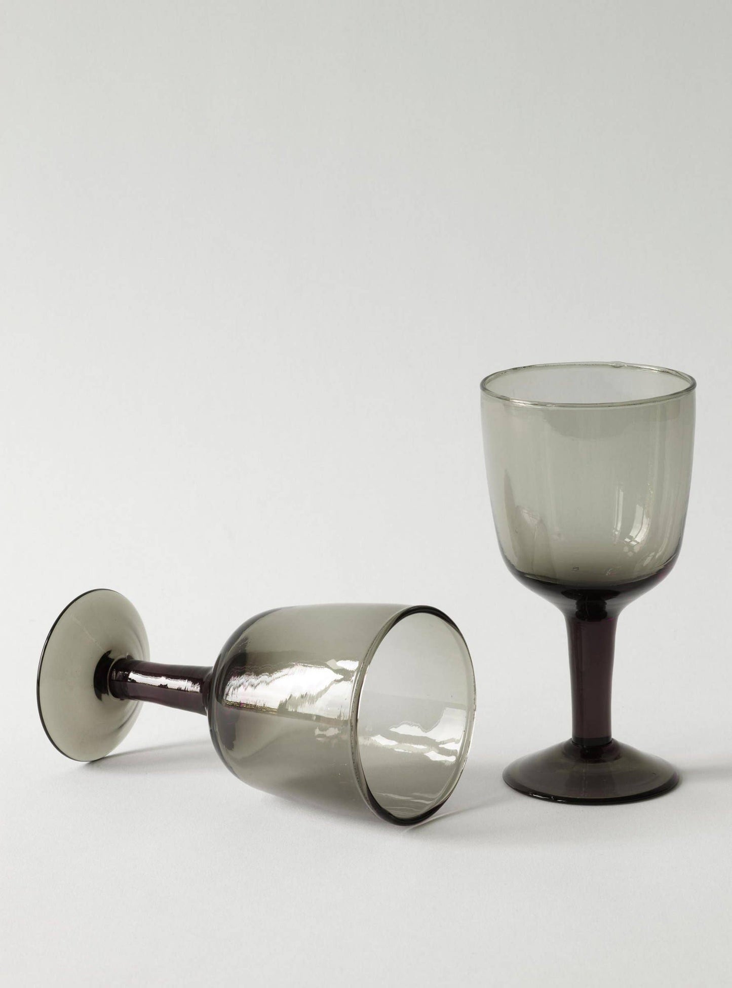 GALETTE WINE GLASS | SMOKE | TELL ME MORE