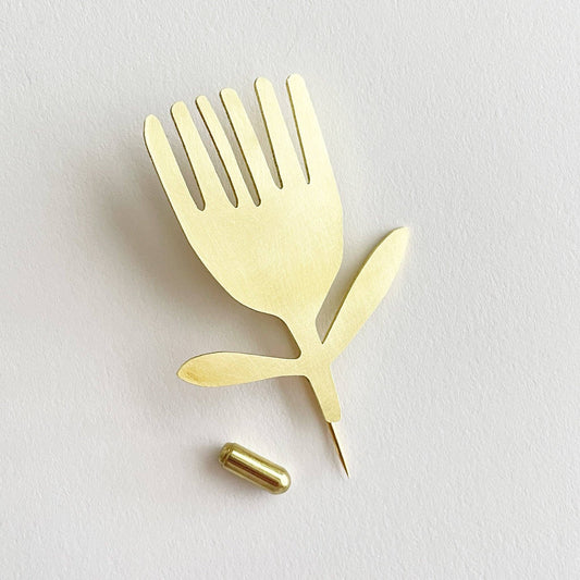 Tom Pigeon - Brass Samphire Pin