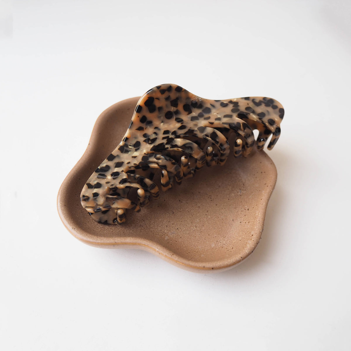 Custom Made - Karamell Hair Claw- large resin acetate hair claw in brown and black