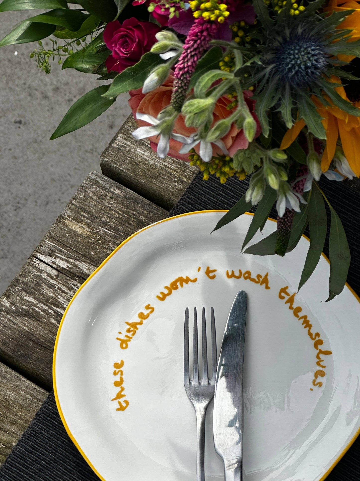 MÆGEN - Statement Plate - 'these dishes won't wash themselves.'