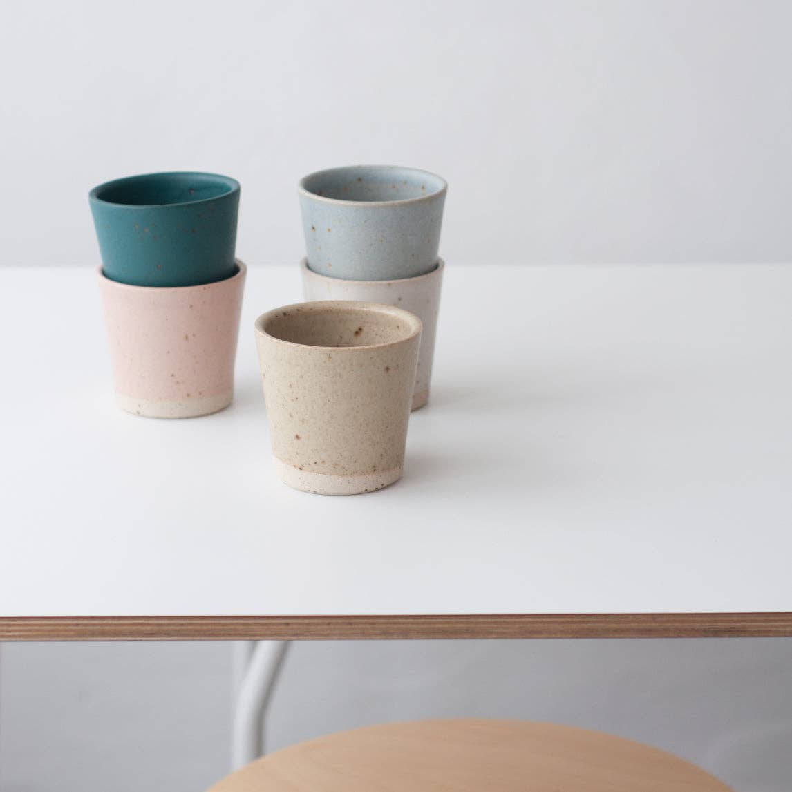 Dor & Tan - Beaker - Matte White & Speckled