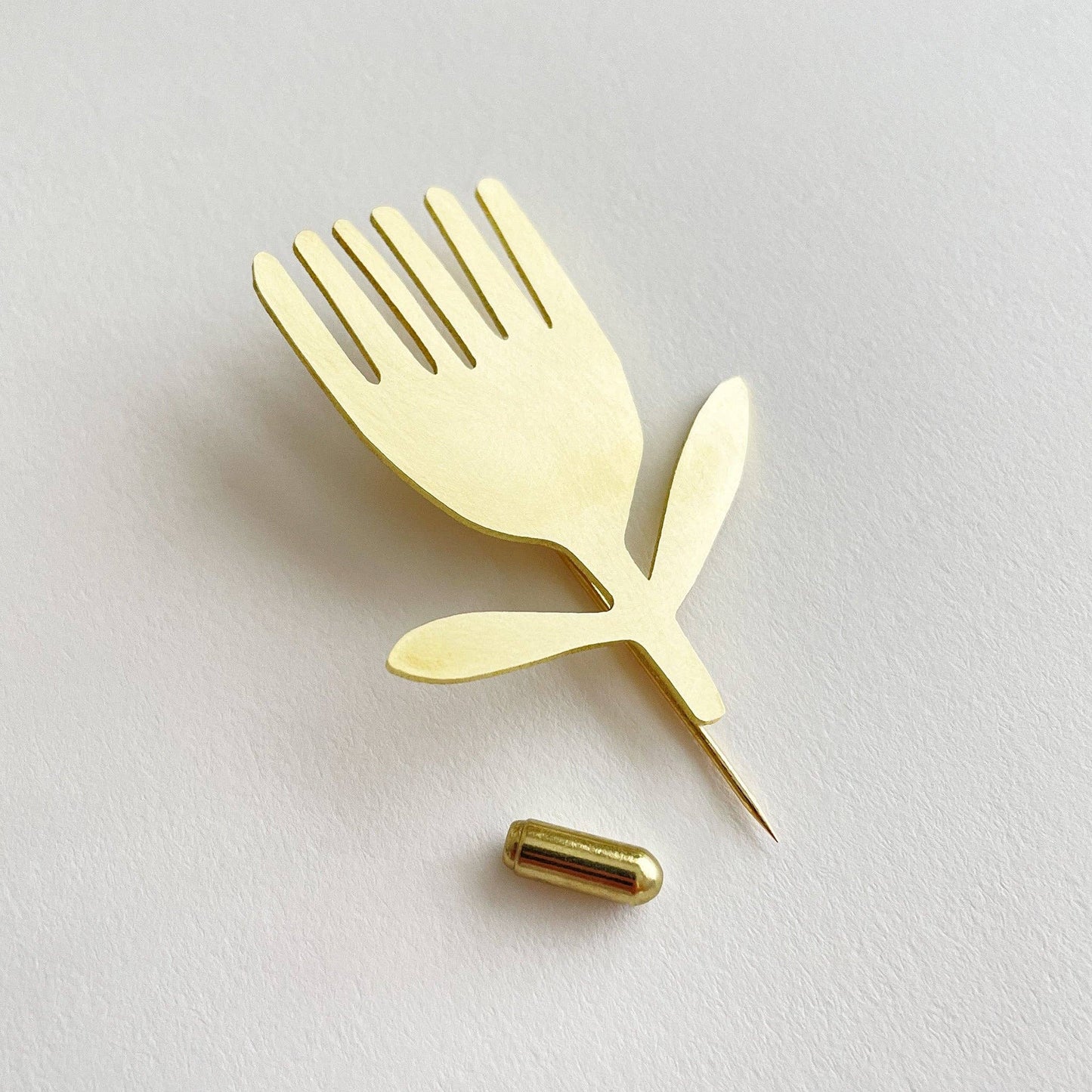 Tom Pigeon - Brass Samphire Pin
