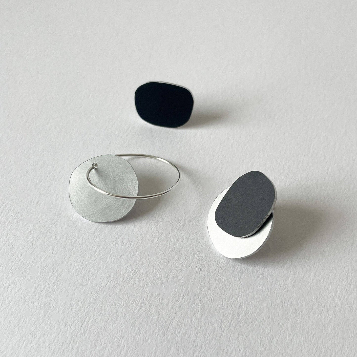 Tom Pigeon - Silver Aluminium Skim Earrings