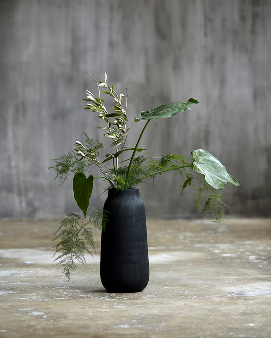 VASE | GROOVE | BLACK | LARGE | HOUSE DOCTOR