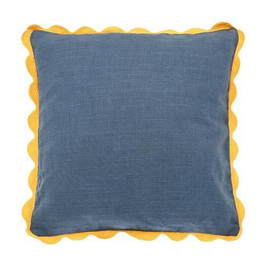 SCALLOPED EDGE CUSHION | VARIOUS COLOURS |