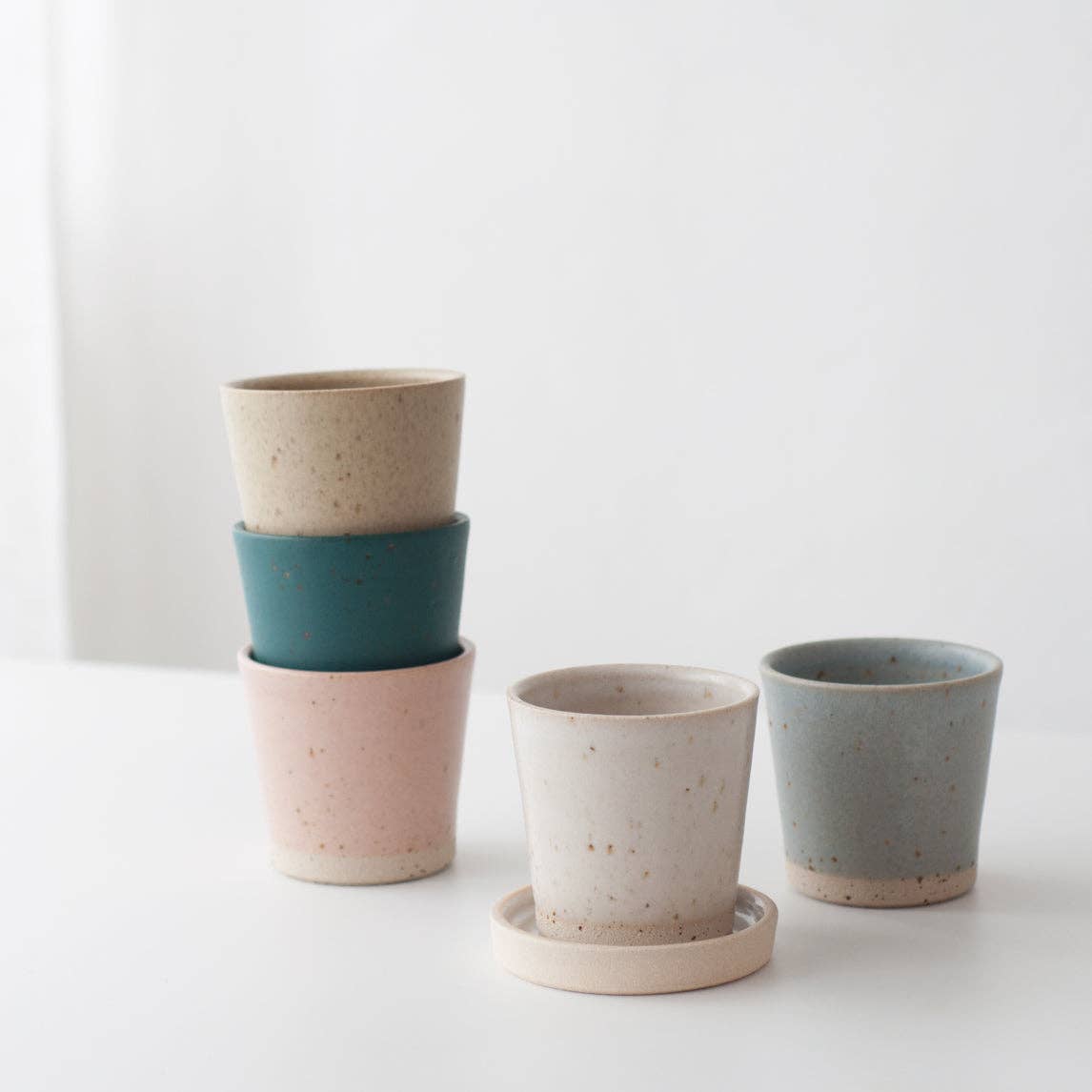 Dor & Tan - Beaker - Matte White & Speckled