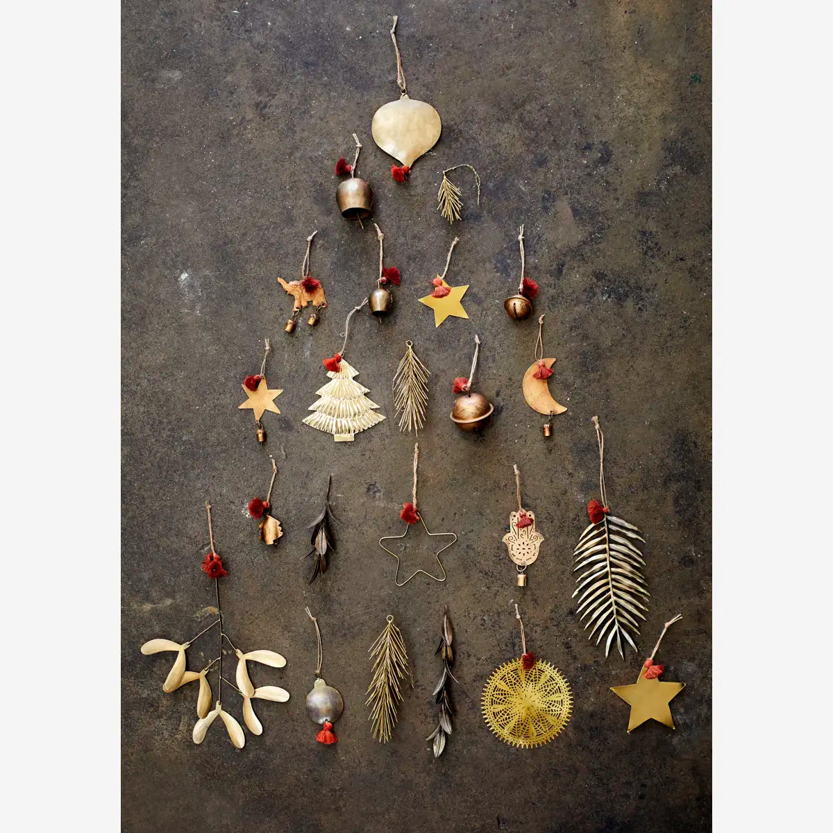 HANGING IRON LEAF | CHRISTMAS DECORATION | MADAM STOLTZ