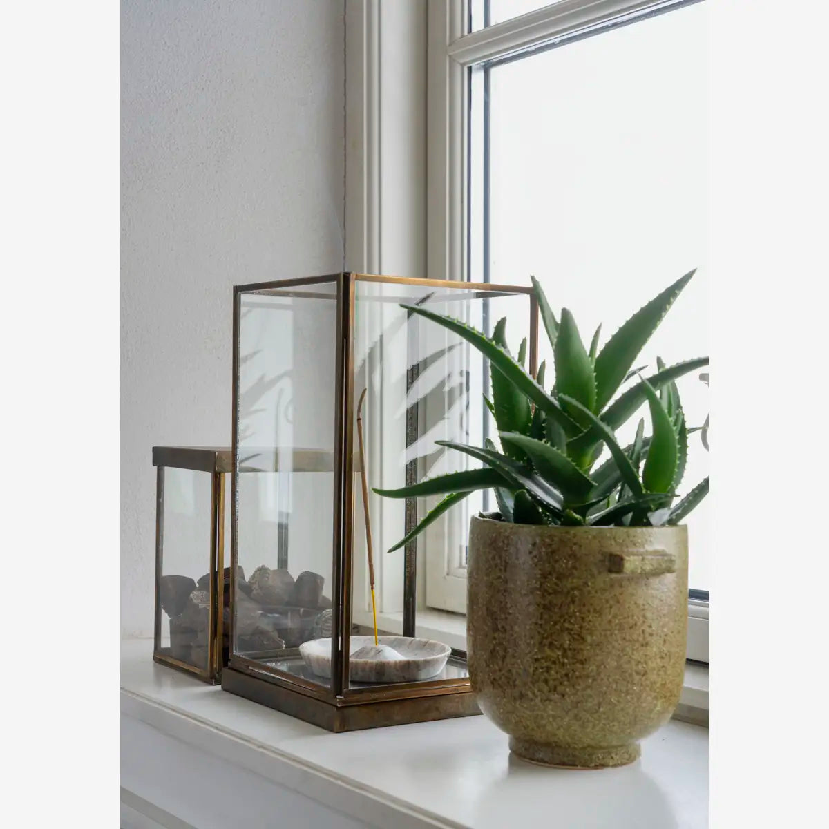 MARBLE INCENSE HOLDER | WHITE | MADAM STOLTZ