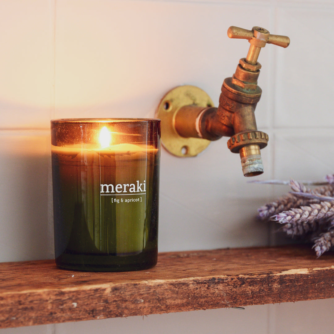 FIG AND APRICOT |CLASSIC LARGE SCENTED CANDLE | 35 HOUR BURN TIME | BY MERAKI