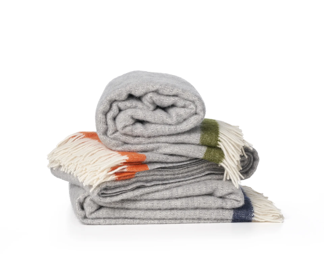KLIPPAN |THROW | HAMPUS | GREY AND AVOCADO | 100% LAMBSWOOL