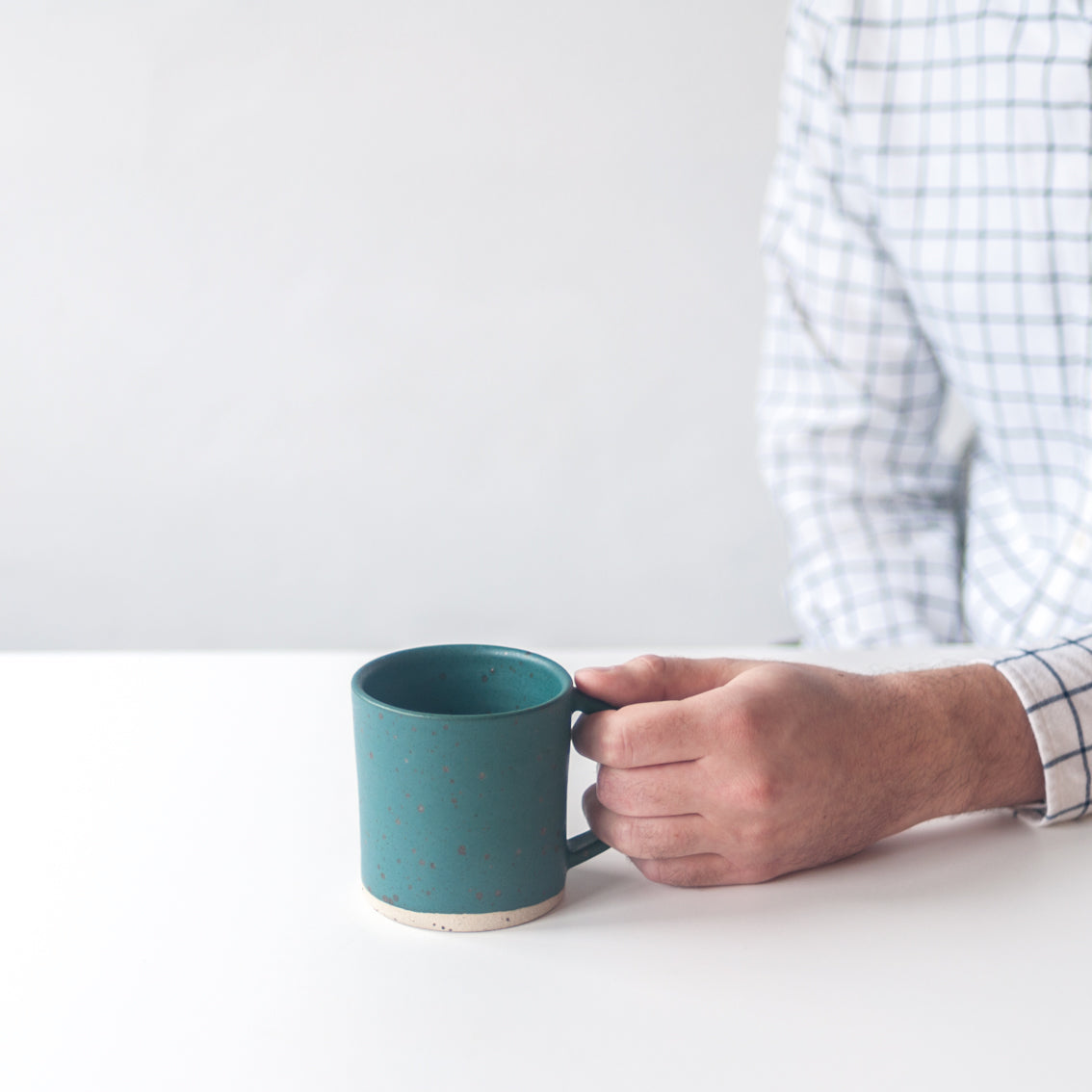 MUG | NORI GREEN SPECKLED | DOR AND TAN