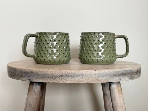 MUG WITH DOTS | GREEN | STONEWARE | MADAM STOLTZ