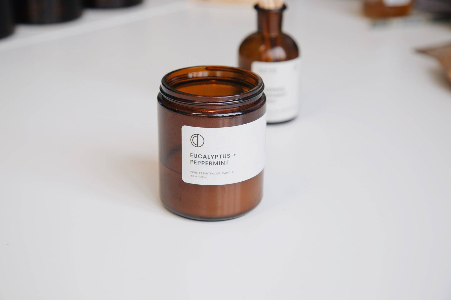 OCTŌ - Eucalyptus + Peppermint candle: 250ml (medium)