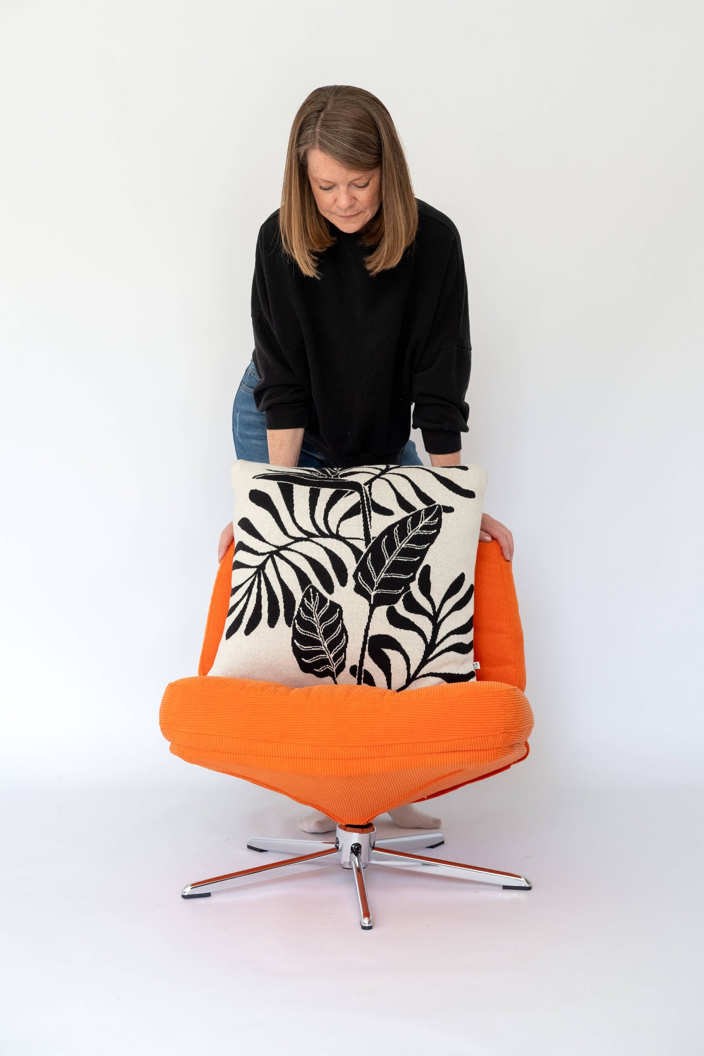 Sophie Home Ltd - Cotton Knit Throw Pillow/Cushion Cover: Leaf Mono