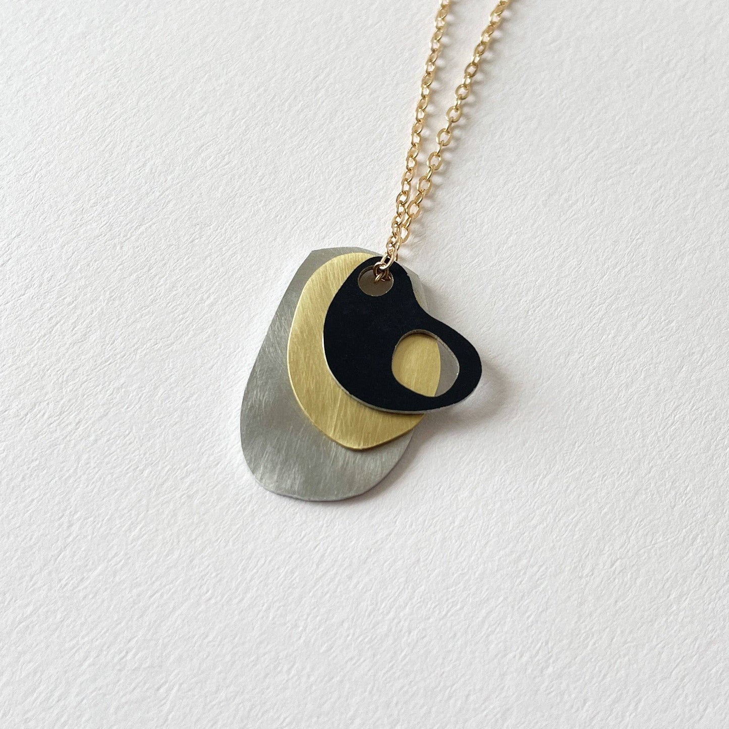 Tom Pigeon - Adder Necklace Black