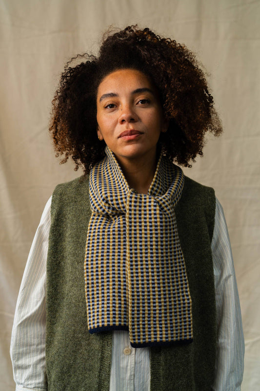 ROVE Knitwear - Small Check Scarf | Navy