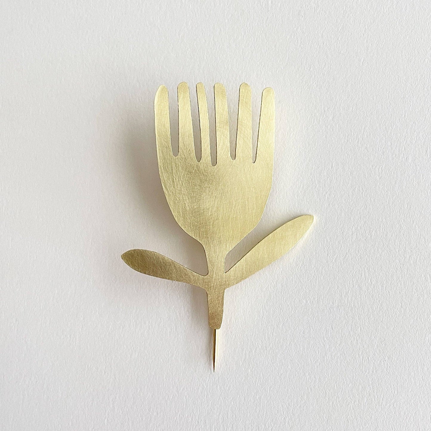 Tom Pigeon - Brass Samphire Pin