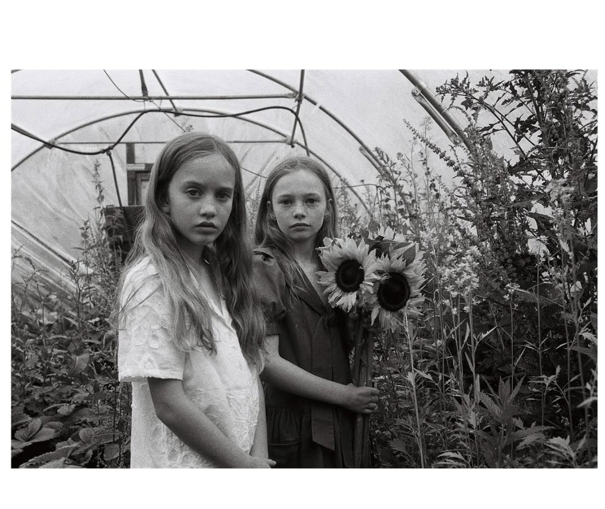 FAMILY PORTRAIT SESSIONS WITH AWARD-WINNING PHOTOGRAPHER NINA DAVIDSON. SATURDAY 21 NOVEMBER (individual bookable slots available )