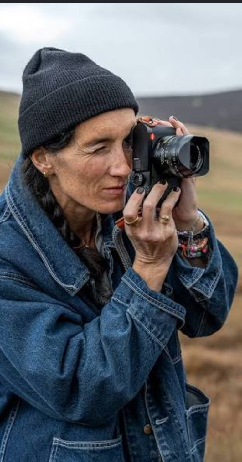 FAMILY PORTRAIT SESSIONS WITH AWARD-WINNING PHOTOGRAPHER NINA DAVIDSON. SATURDAY 21 NOVEMBER (individual bookable slots available )